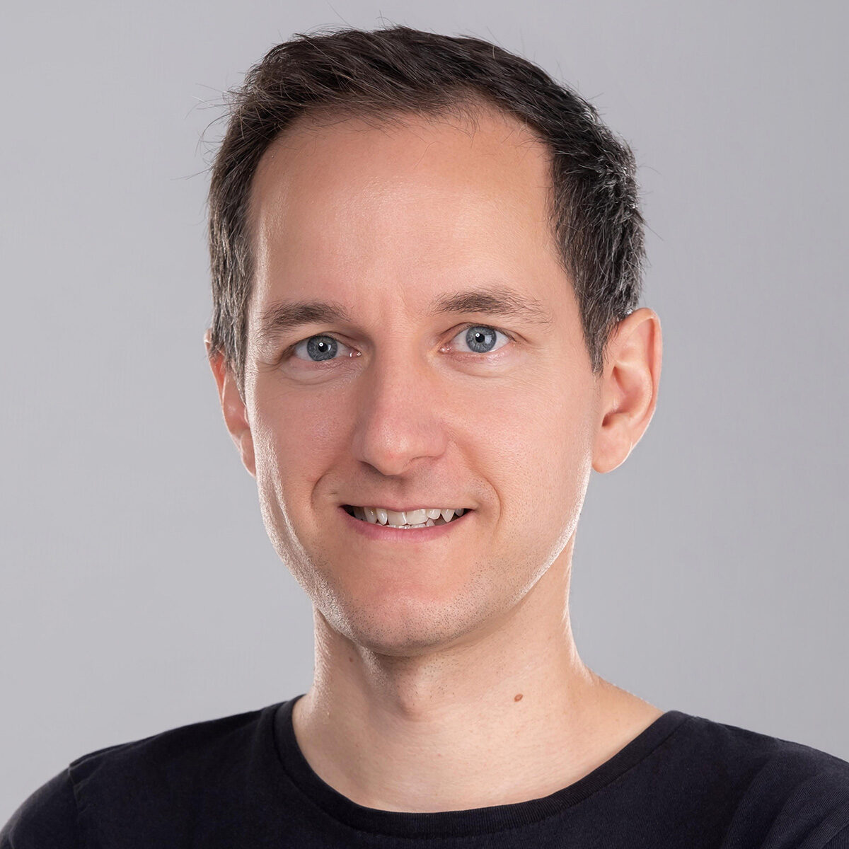 MD Portrait 2025 1x1 iTH-2282